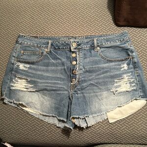 American Eagle Hi-Rise Festival Shorts